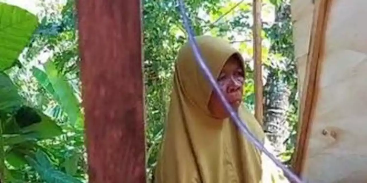 Ditawari Pekerjaan, Tiktoker Live Orang Tua Mandi Lumpur Malah Minta Rp200 Juta | merdeka.com