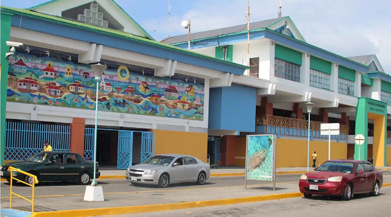 Bloqueos en aeropuerto de San Andrés afectan operaciones aéreas: así está la situación