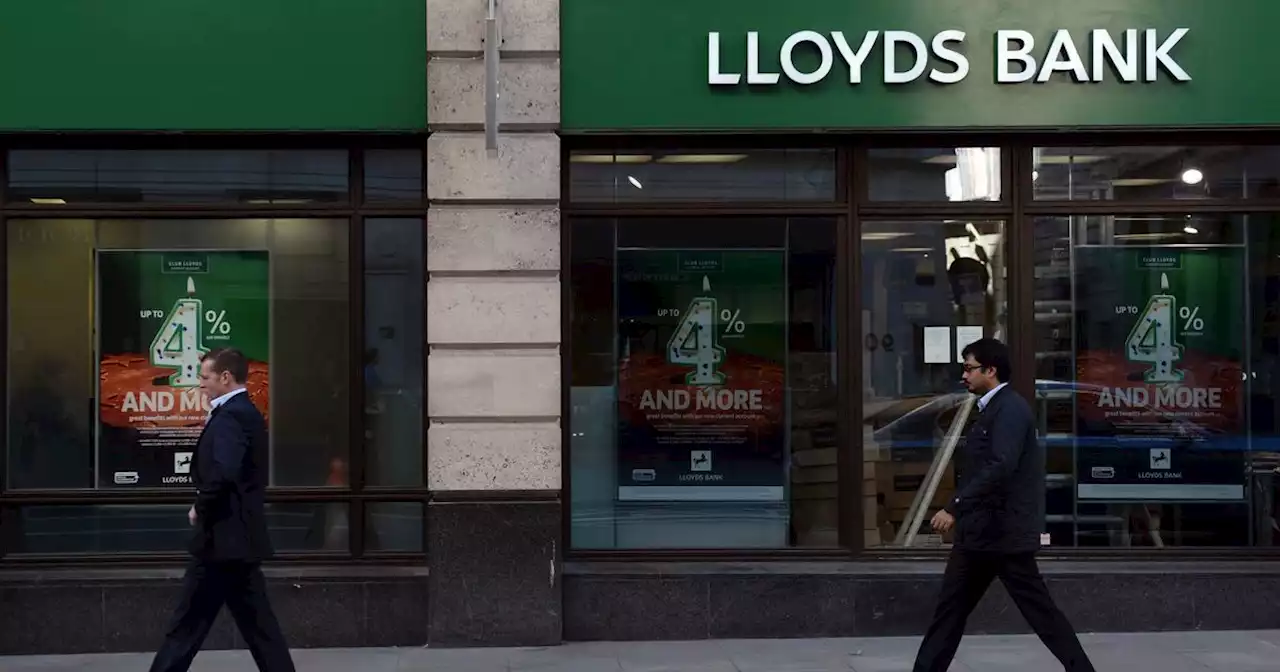 Lloyds Bank warns all customers could lose £642 as scams increase