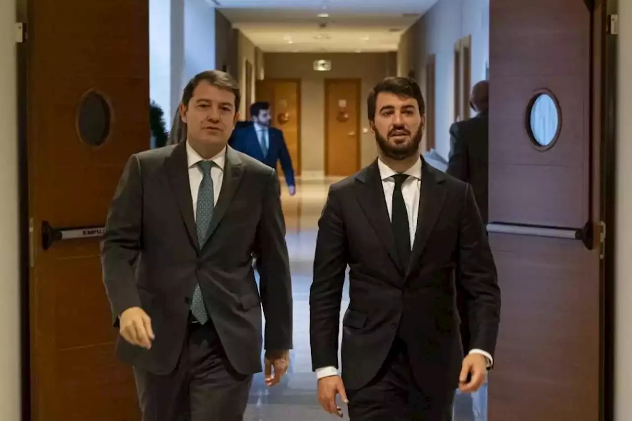 El plan antiaborto pactado entre PP y Vox descarrila entre órdagos y contradicciones