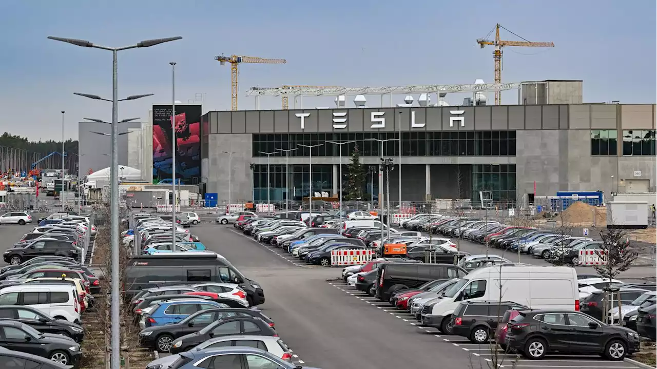 Tesla-Betriebsrat contra IG-Metall : Belegschaftsvertretung der Brandenburger „Gigafabrik“ erhebt Vorwürfe gegen Industriegewerkschaft