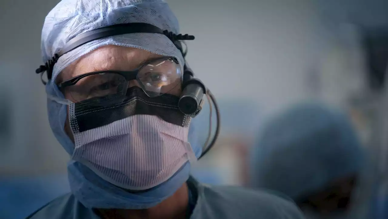 On TV tonight, cutting-edge operations in Surgeons: At the Edge of Life