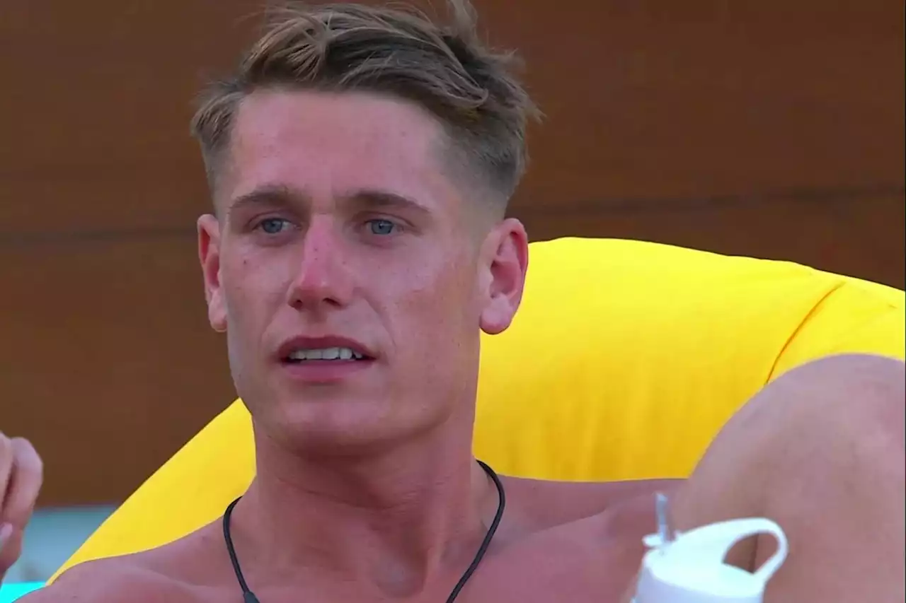 Love Island fans say the same thing as none of the girls step forward for Will