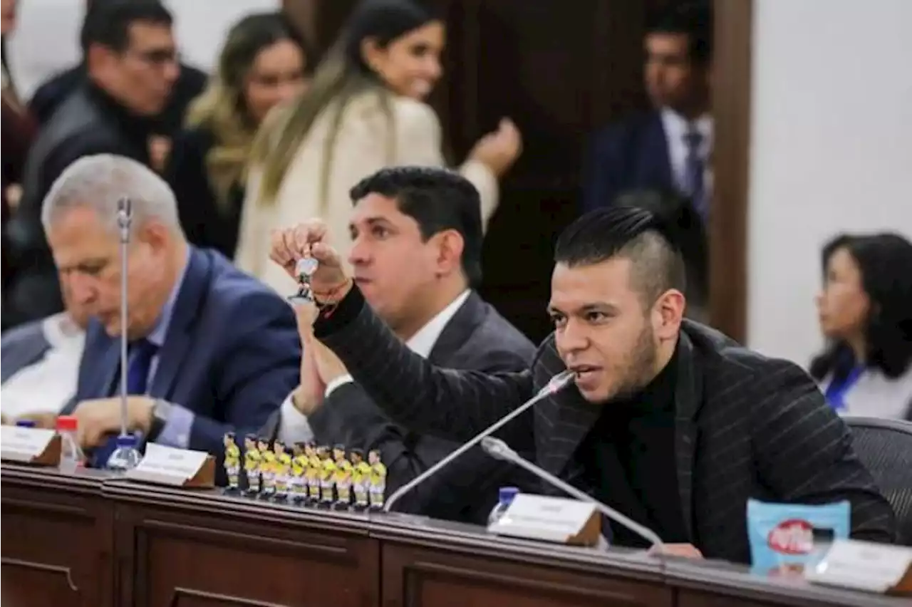 &#034;Estaré firme hasta lograr la victoria&#034;, senador &#039;Jota Pe&#039; Hernández se opone a listas cerradas