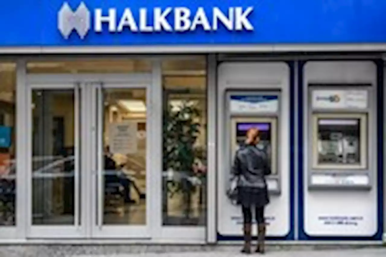 Supreme Court struggles with criminal charges against Turkish-owned bank