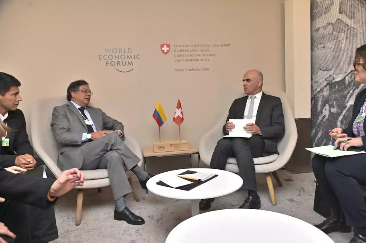 Petro se reunió con el presidente de la Confederación Suiza en Davos