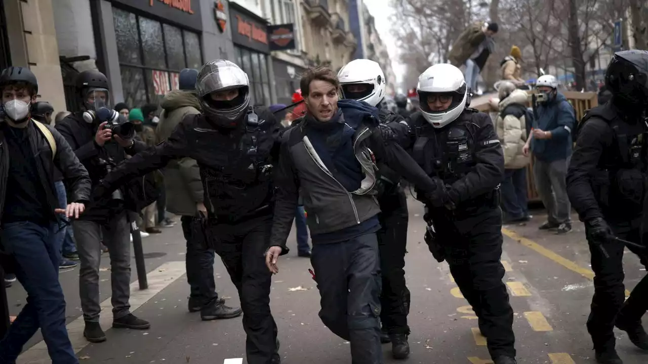 Clamor en Francia por la reforma de las pensiones que prepara el Gobierno de Macron