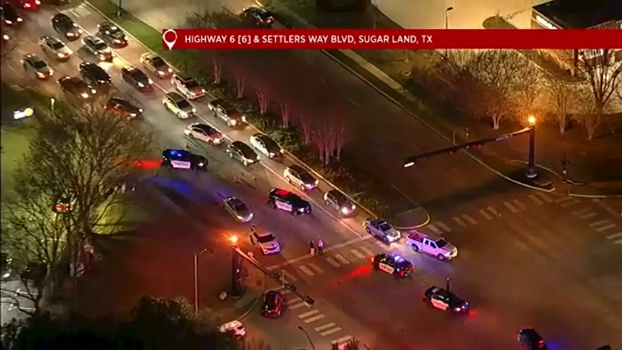 Man hit and killed when crossing Highway 6 in Sugar Land