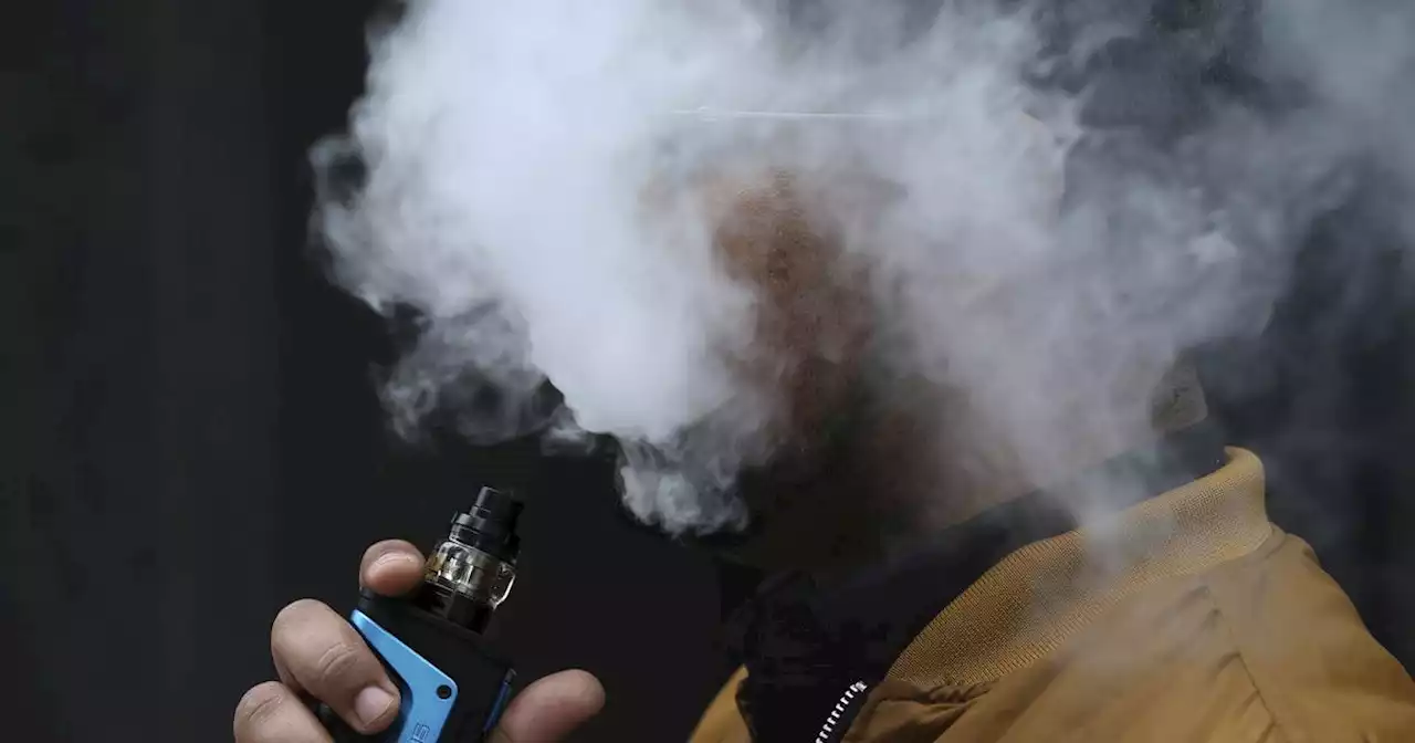 New vape shops in Chicago get new restrictions and licensing requirement in City Council action