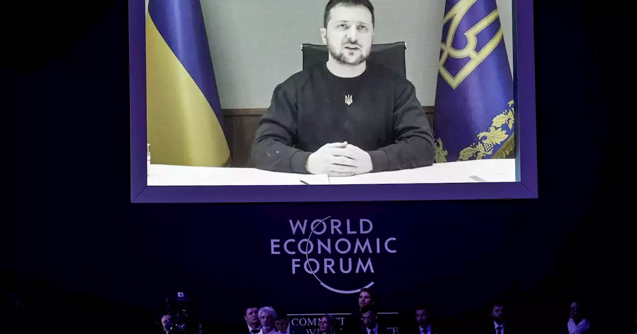 Zelenskyy urges more help for Ukraine; Edmunds names top vehicles; Snoop Dogg, Gloria Estefan make Songwriters Hall | Hot off the Wire podcast