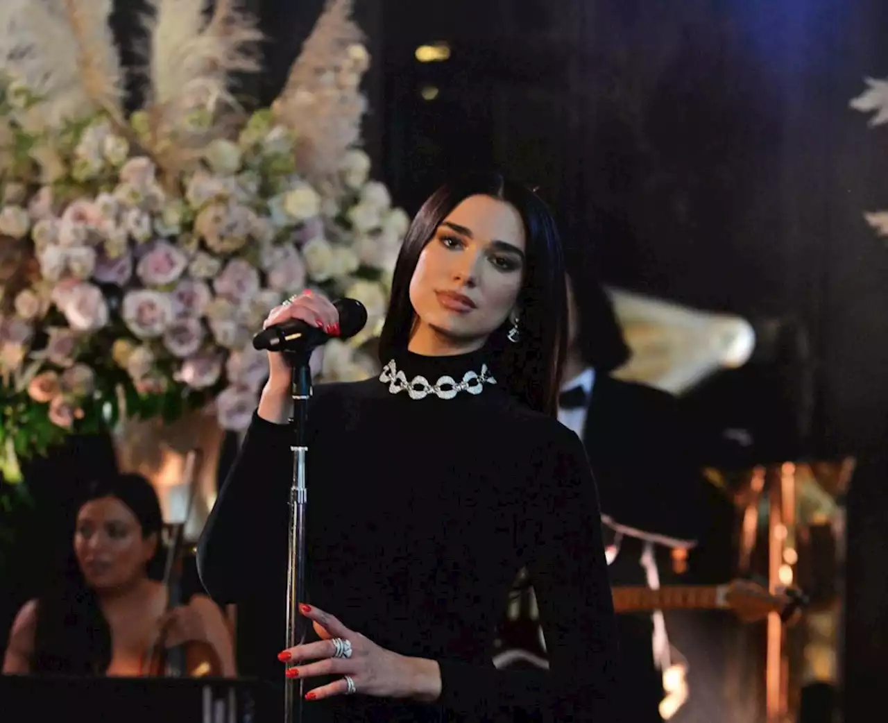 Dua Lipa, Federer to host Karl Lagerfeld-themed Met Gala