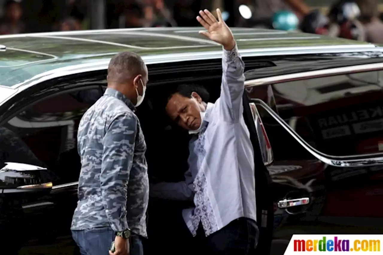 Foto : Gaya Hercules usai Dicecar KPK Terkait Aliran Dana Kasus Suap Hakim MA | merdeka.com