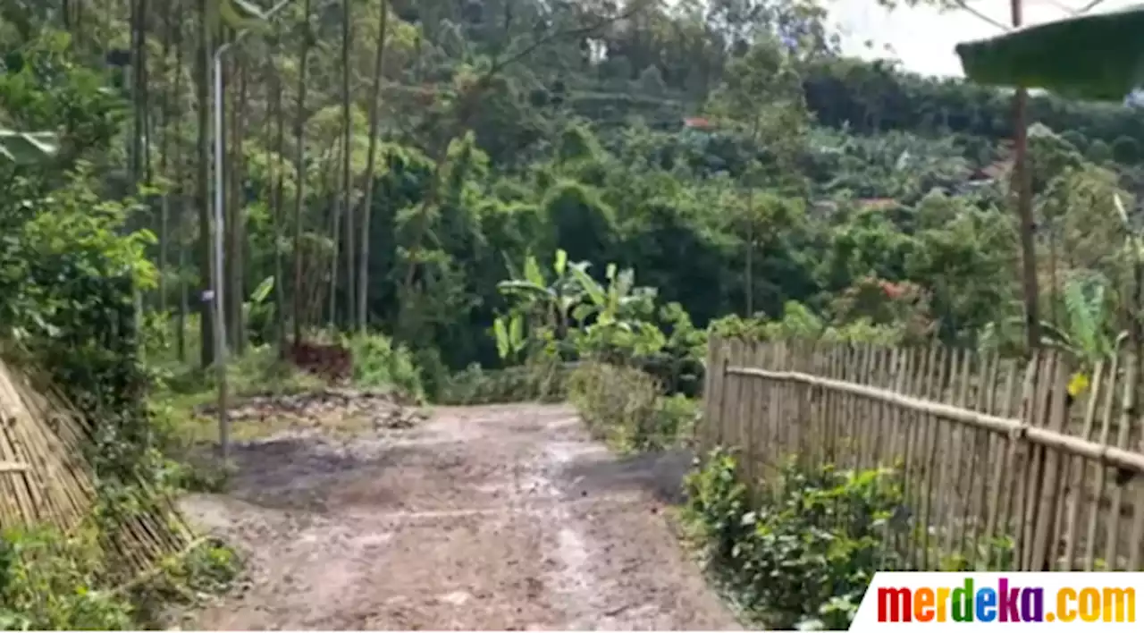 Foto : Intip Suasana Desa di Garut Berhawa Sejuk & Asri, Kampungnya Punya Ratusan Anak | merdeka.com