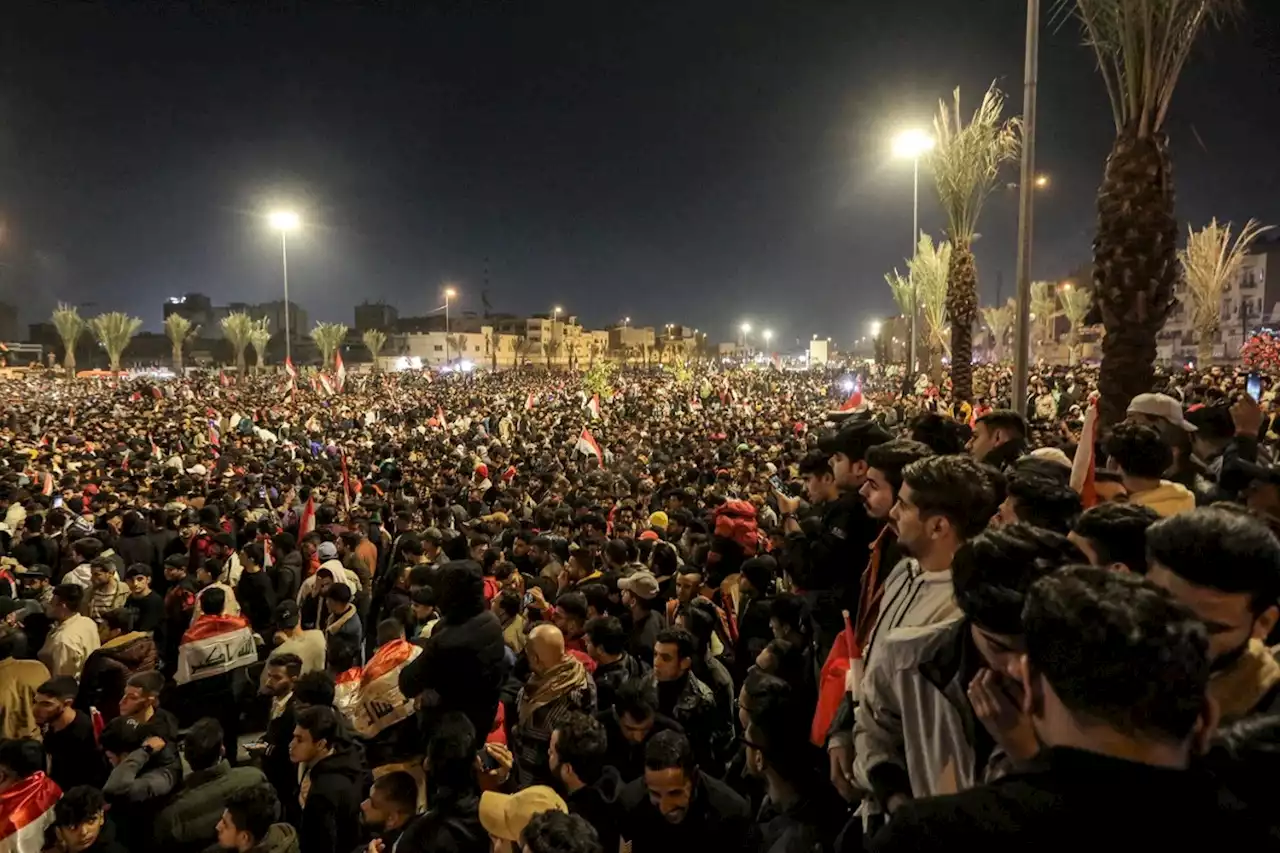 Estampida frente a estadio en Irak deja un muerto y decenas de heridos