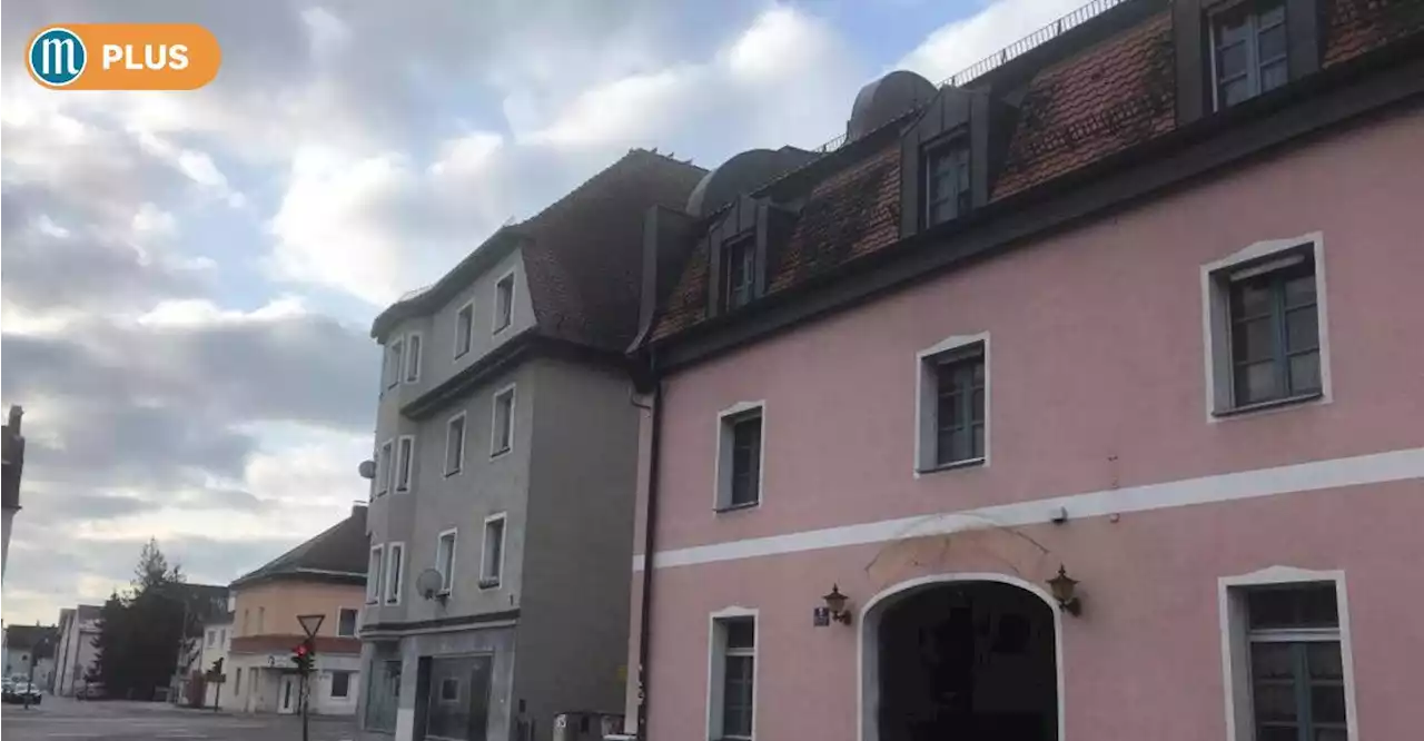 Die Juliska Bar in Regensburg steht jetzt ohne ihr pinkes Herz da