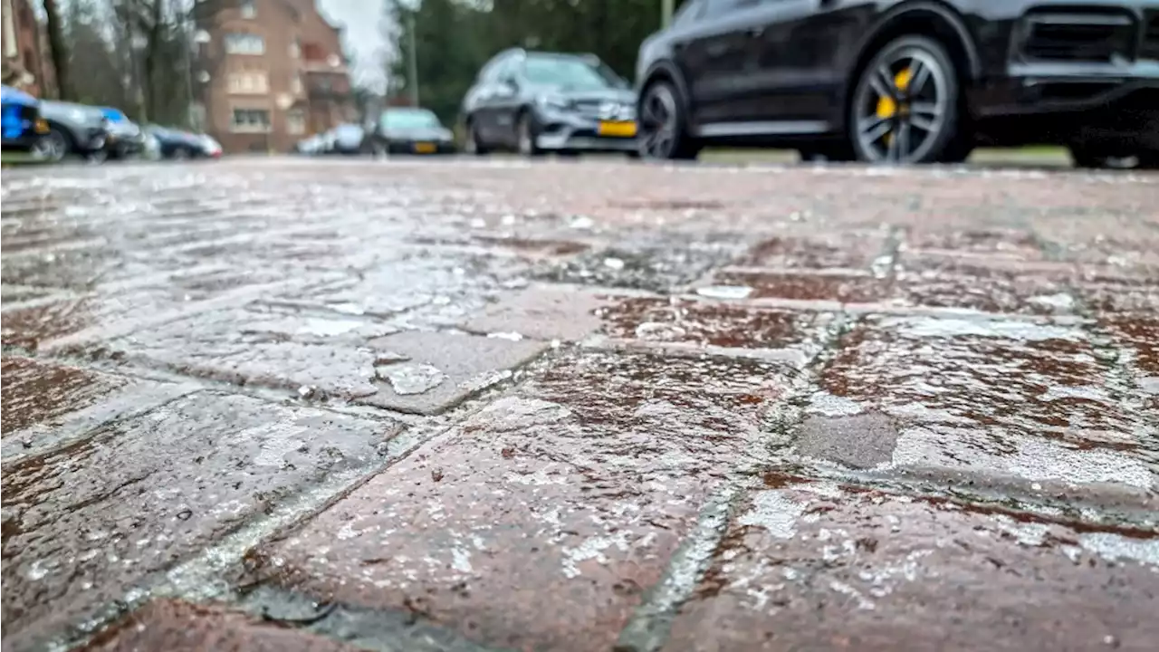 KNMI: Code geel vanwege winterse buien en gladheid