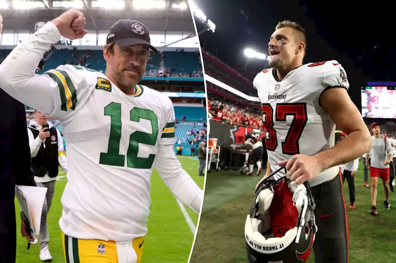 Rob Gronkowski slams Aaron Rodgers for thinking about MVPs over Super Bowls