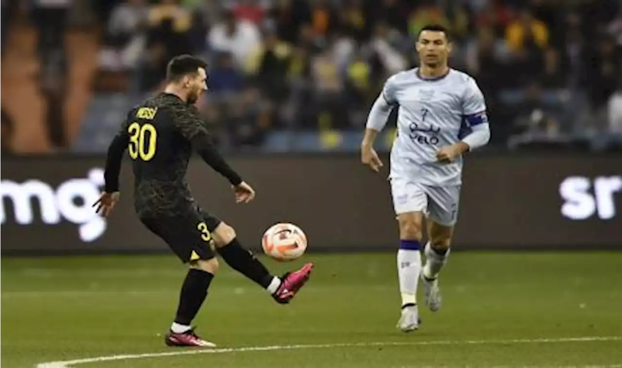 Hujan Gol, PSG-nya Messi Kalahkan Riyadh All Star-nya Ronaldo 5-4 |Republika Online