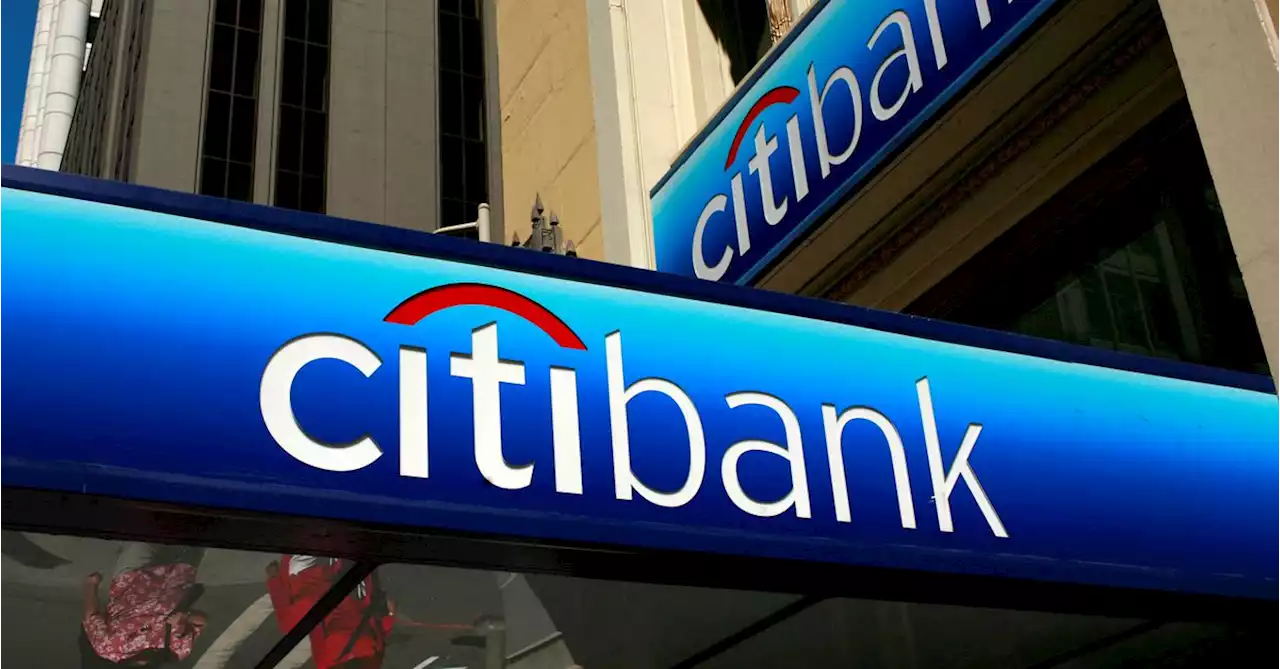 Citigroup hikes pay for junior bankers despite tough year - Bloomberg News