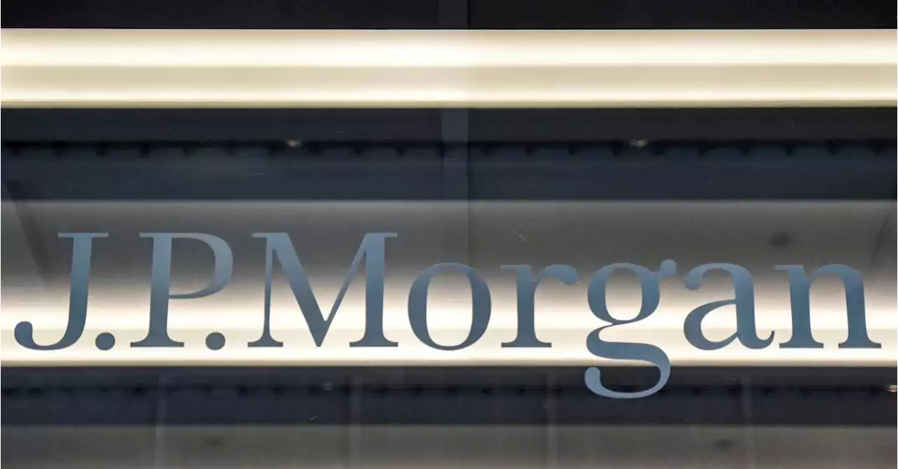 JPMorgan, Standard Chartered win approval to expand in China