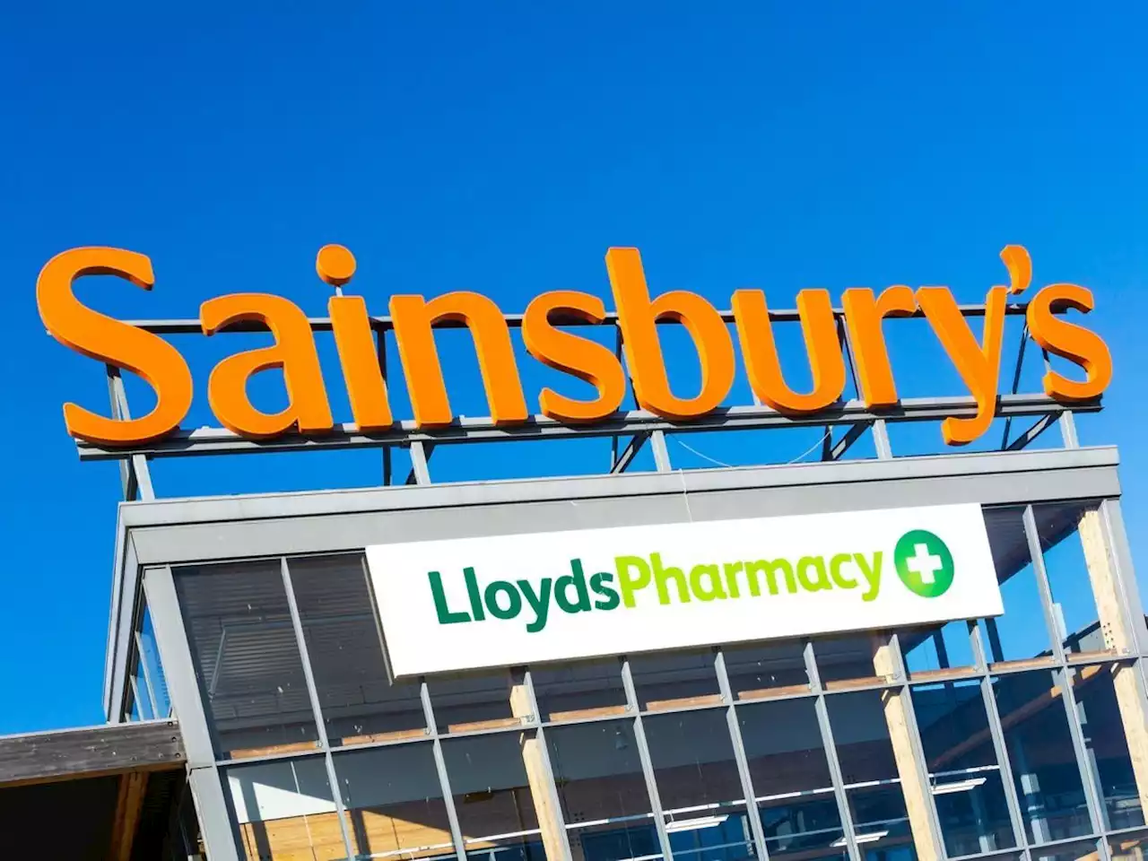 Pharmacy set to pull out of supermarkets