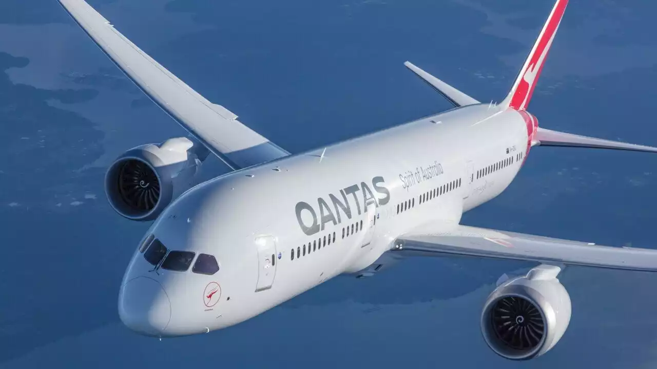 It may take &#8216;weeks&#8217; before a &#8216;total breakdown&#8217; of Qantas&#8217; engine failure occurs