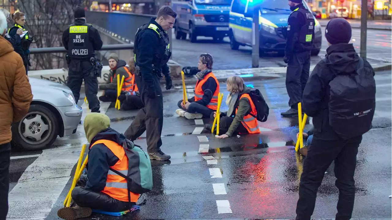 Ein Jahr Straßenblockaden in Berlin : Wohin steuert die Letzte Generation?