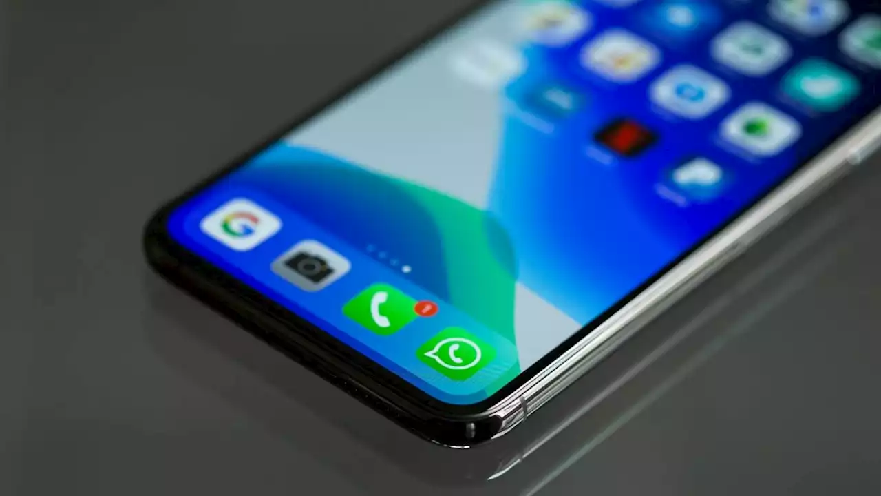 Voice recording for statuses is coming to WhatsApp but there are limitations