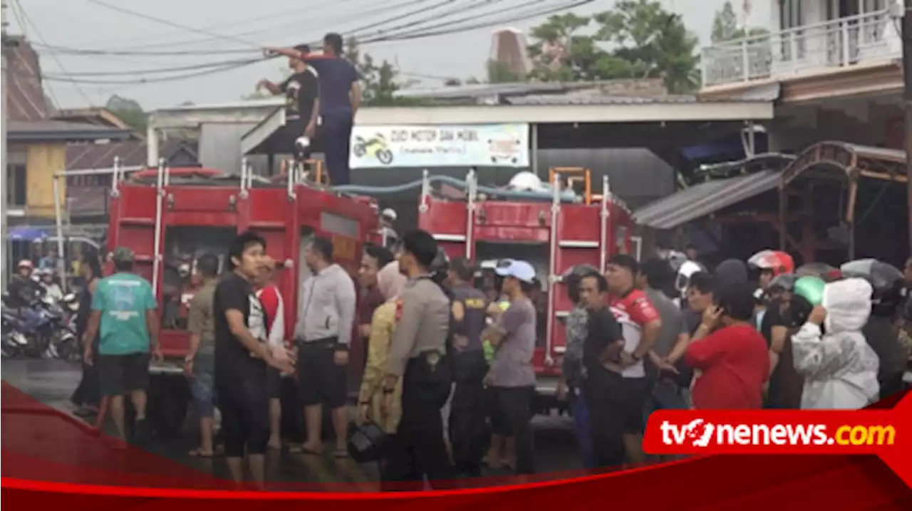 Kebakaran Rumah Dipemukiman Padat Penduduk, Picu Kepanikan Warga.