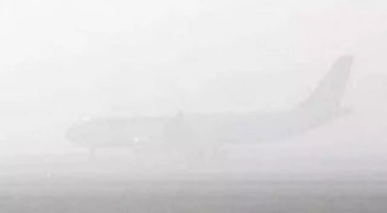 Heavy Fog disrupts flight schedule at Lahore Airport