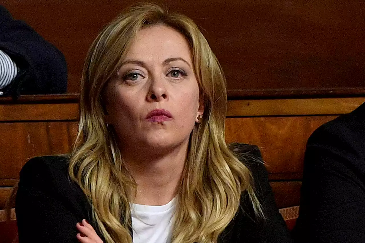 Blitz ambientalisti al Senato, Meloni: 'Oltraggioso, incompatibile con protesta civile'