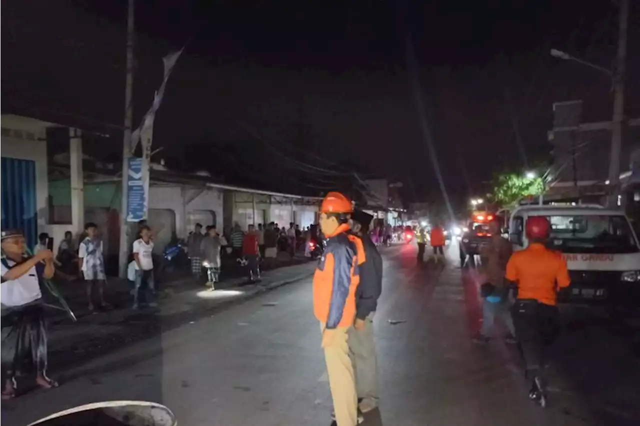 Diterjang angin kencang, menara masjid di Lombok Timur-NTB roboh