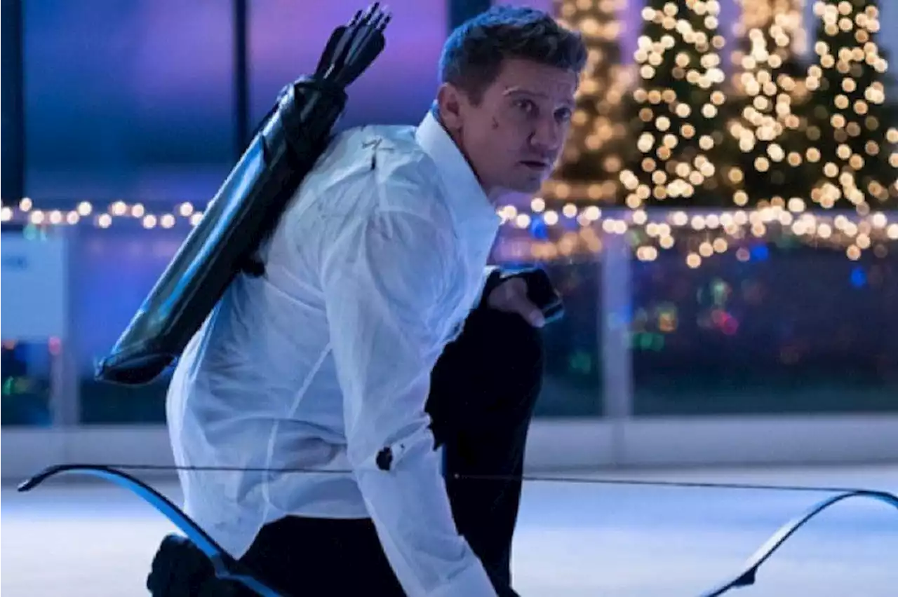 Jeremy Renner 'Hawkeye' alami kecelakaan saat sedang membajak salju