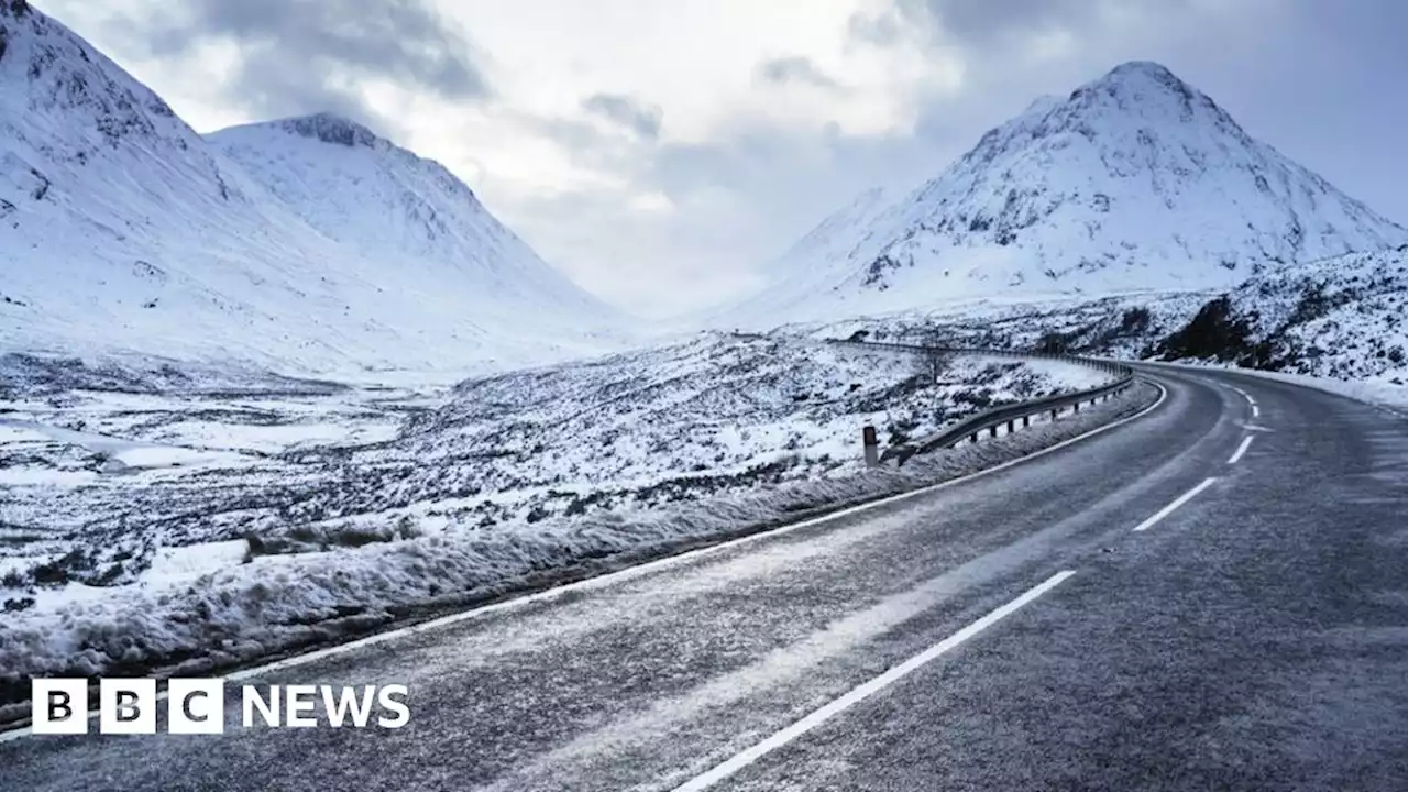 Weather: Travel warnings for ice and travel disruption