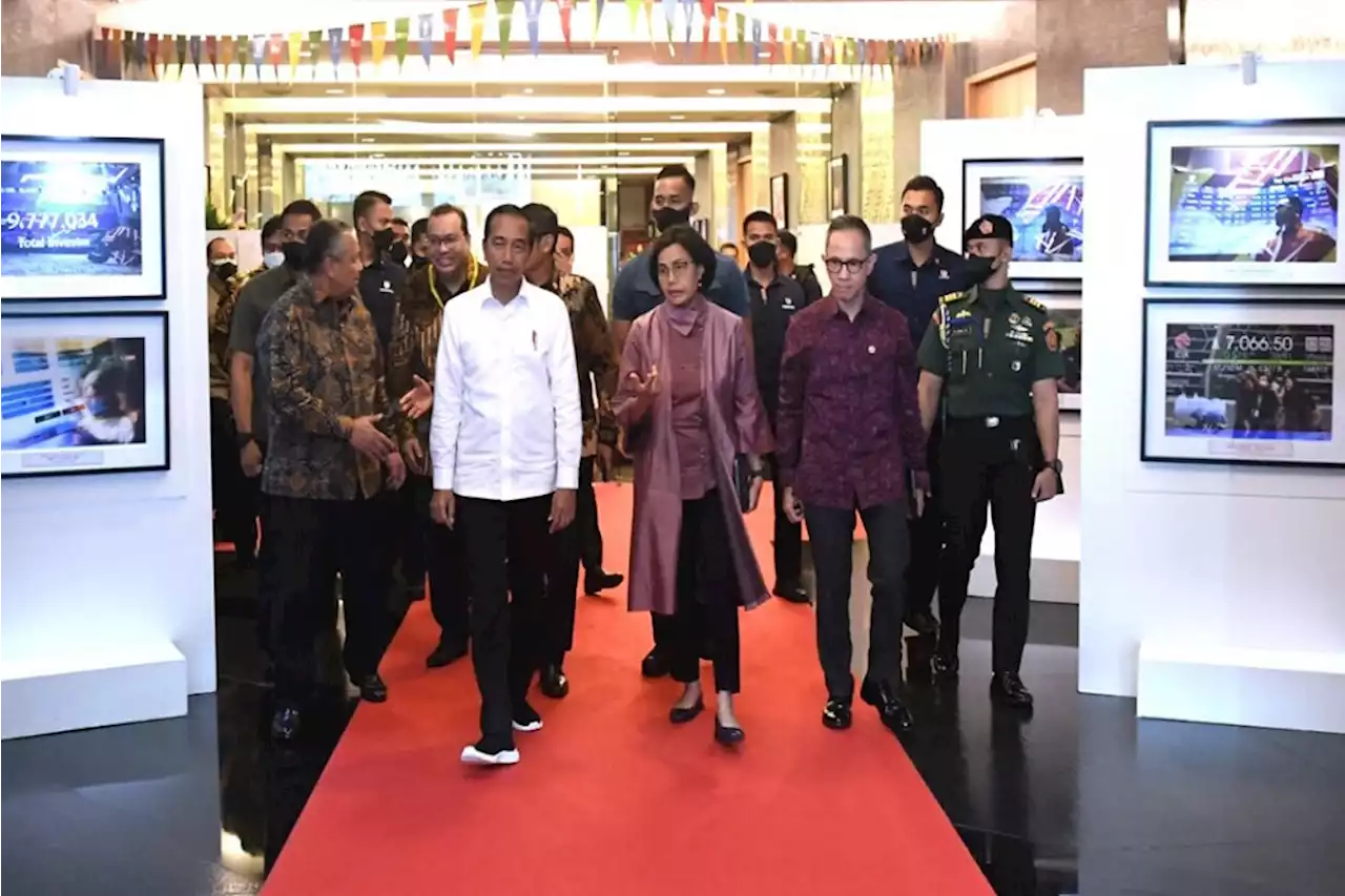 Sri Mulyani Ungkap Simbol Kehadiran Jokowi di Pembukaan Perdagangan BEI 2023