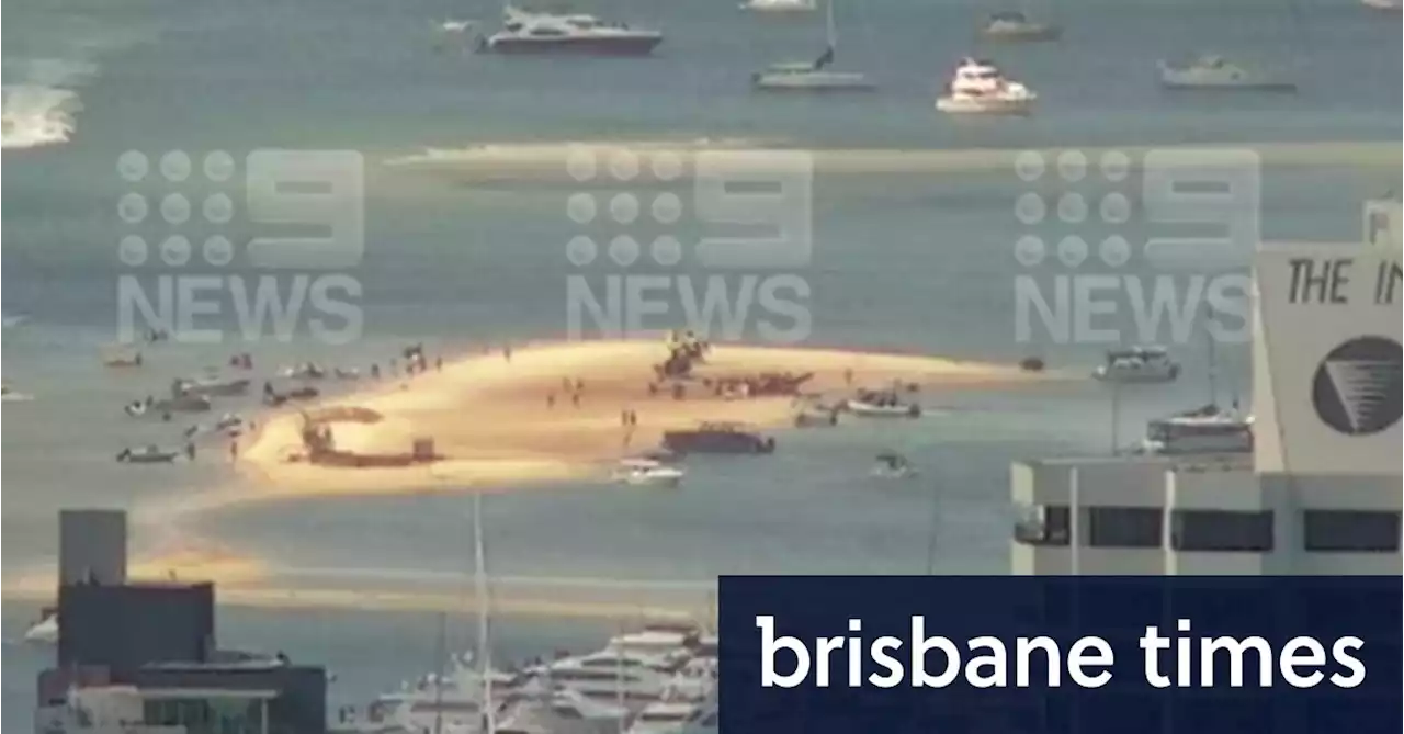 ‘Major incident’: Helicopters crash on Gold Coast