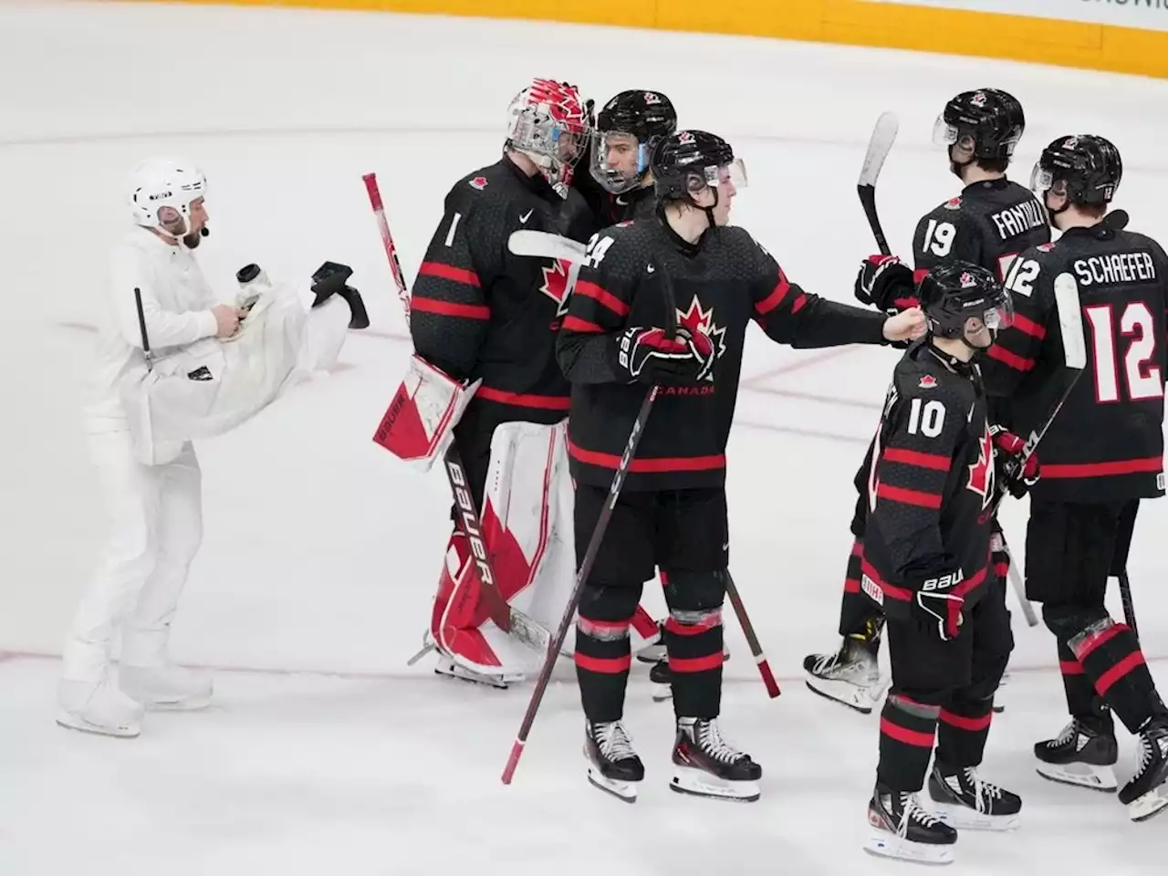 Camouflaged cameraman a hit at world juniors: 'I have the best seat in the house'