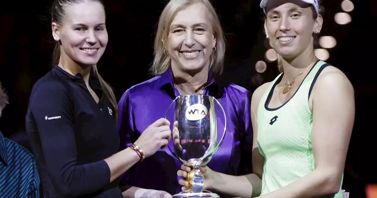 Tennis star Martina Navratilova diagnosed with throat cancer, breast cancer reemerges