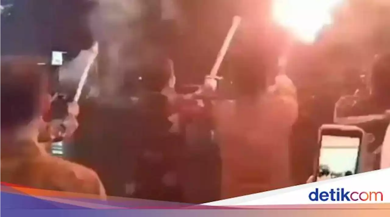 Ngerinya Ledakan Kembang Api di Tangan Wakil Bupati Kaur