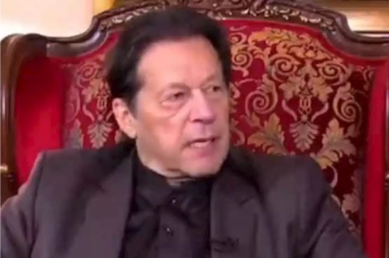 جنرل باجوہ نے پی ٹی آئی پر ظلم کیا، کہا آپ کے لوگوں کی ویڈیوز، فائلیں ہیں، عمران خان