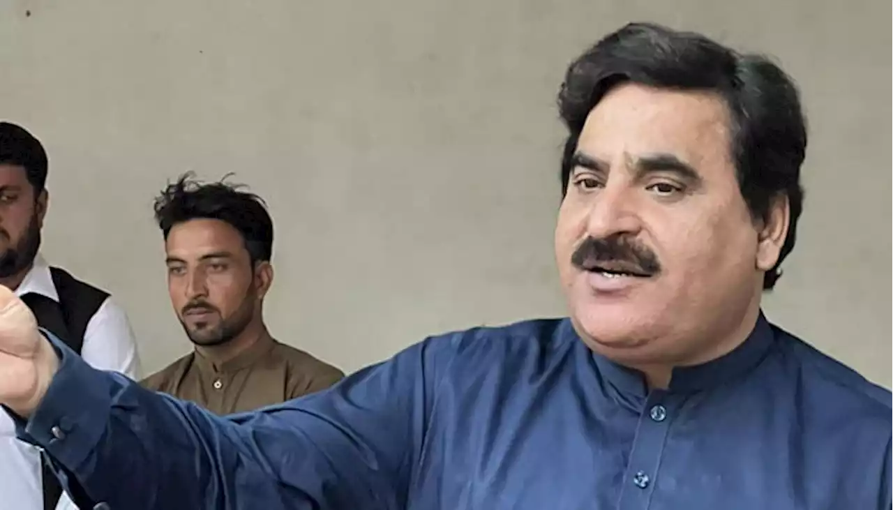 پی ٹی آئی کے بیشتر ارکان دوسری پارٹیوں میں جانا چاہتے ہیں: ناصر موسیٰ زئی کا دعویٰ