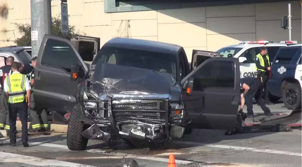 Driver hit, killed by red light runner in Conroe