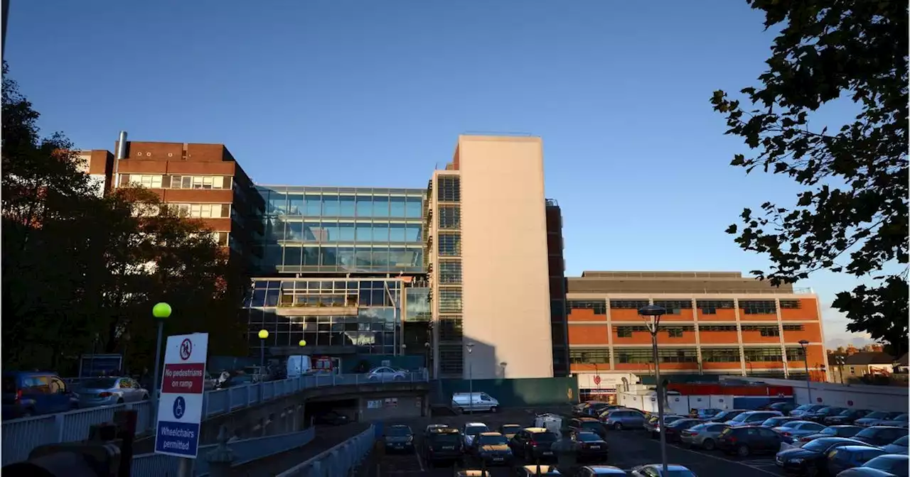 Mater hospital tells patients to avoid its emergency department