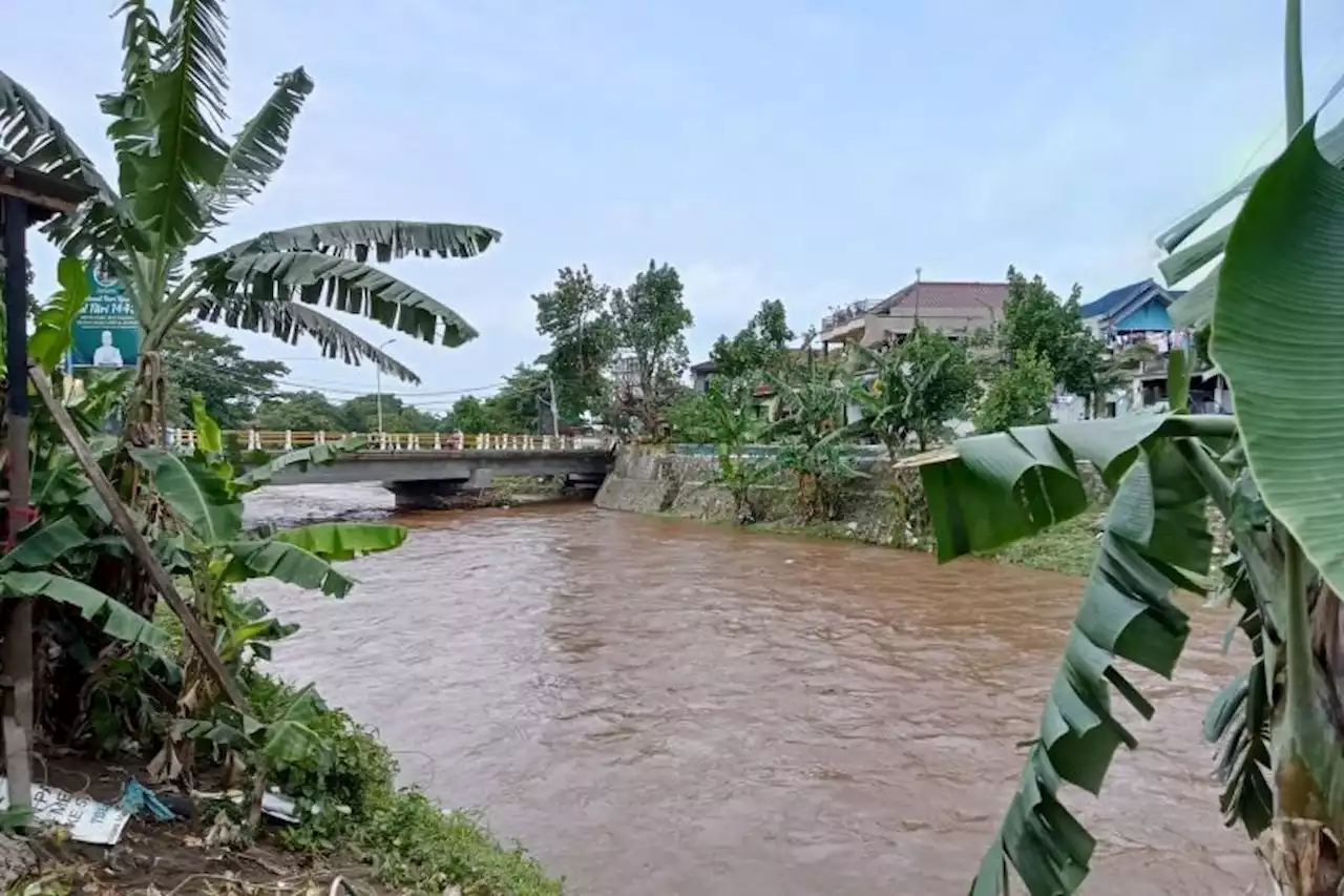 Hujan Lebat, Warga Bantaran Sungai Harap Waspada