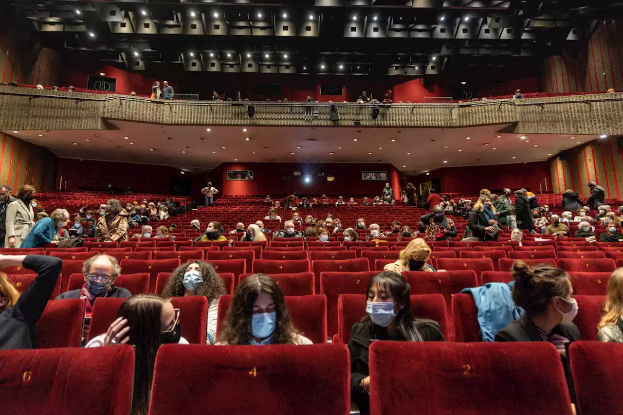 Cinéma : les salles obscures ont repris des couleurs en 2022, avec 152 millions d’entrées en France