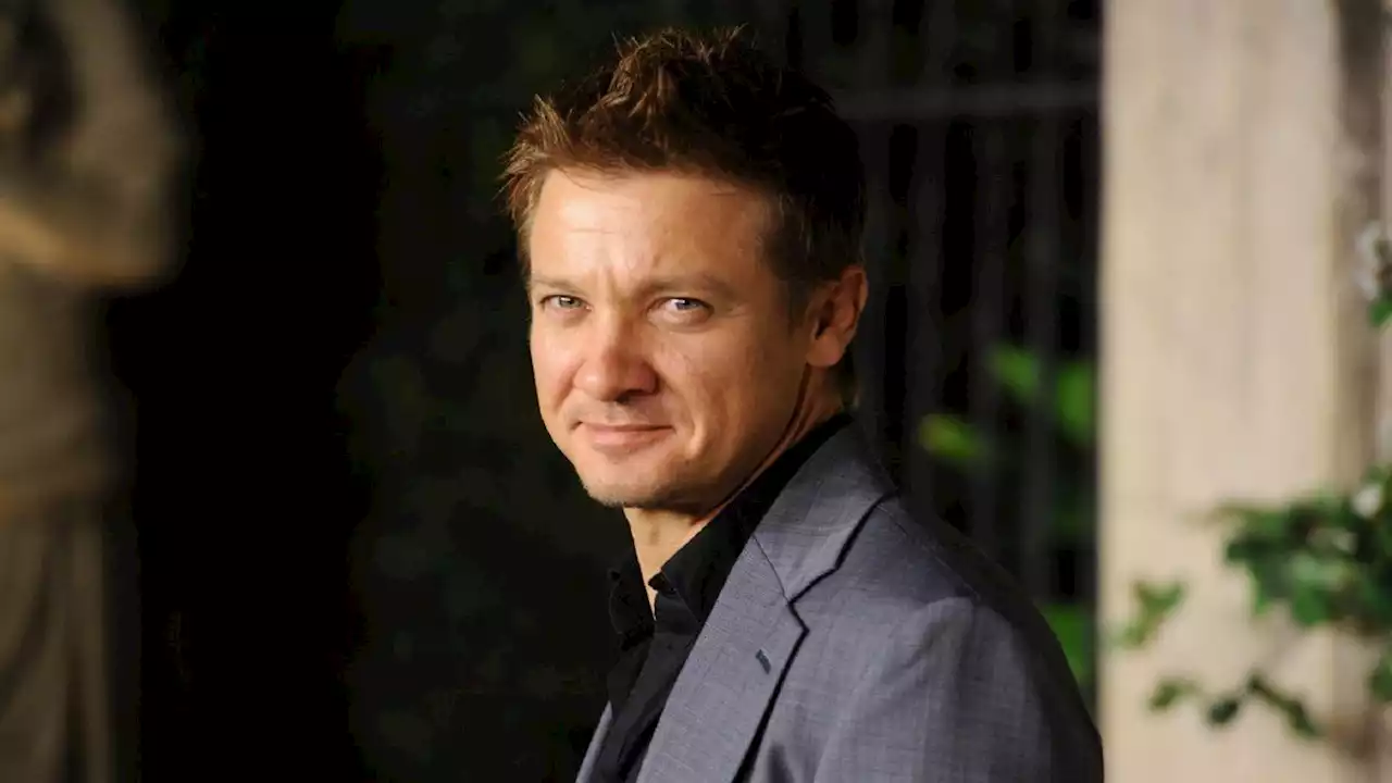 Jeremy Renner, estrella de Marvel, se encuentra en estado crítico tras sufrir un accidente