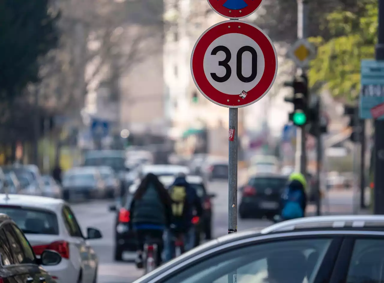 Verkehr in Hamburg: Tempo 30 muss zum Standard werden!