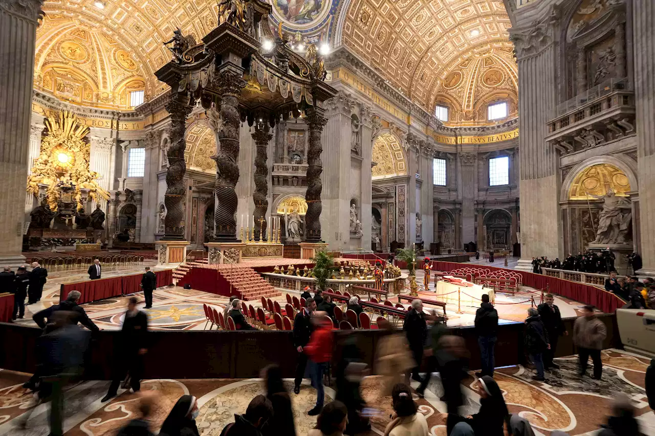 Pope Emeritus Benedict XVI Begins Lying in State at Vatican