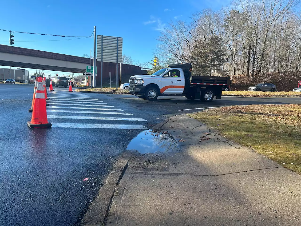 1 Dead, 2 Injured After Shooting on Route 15 South in Conn.