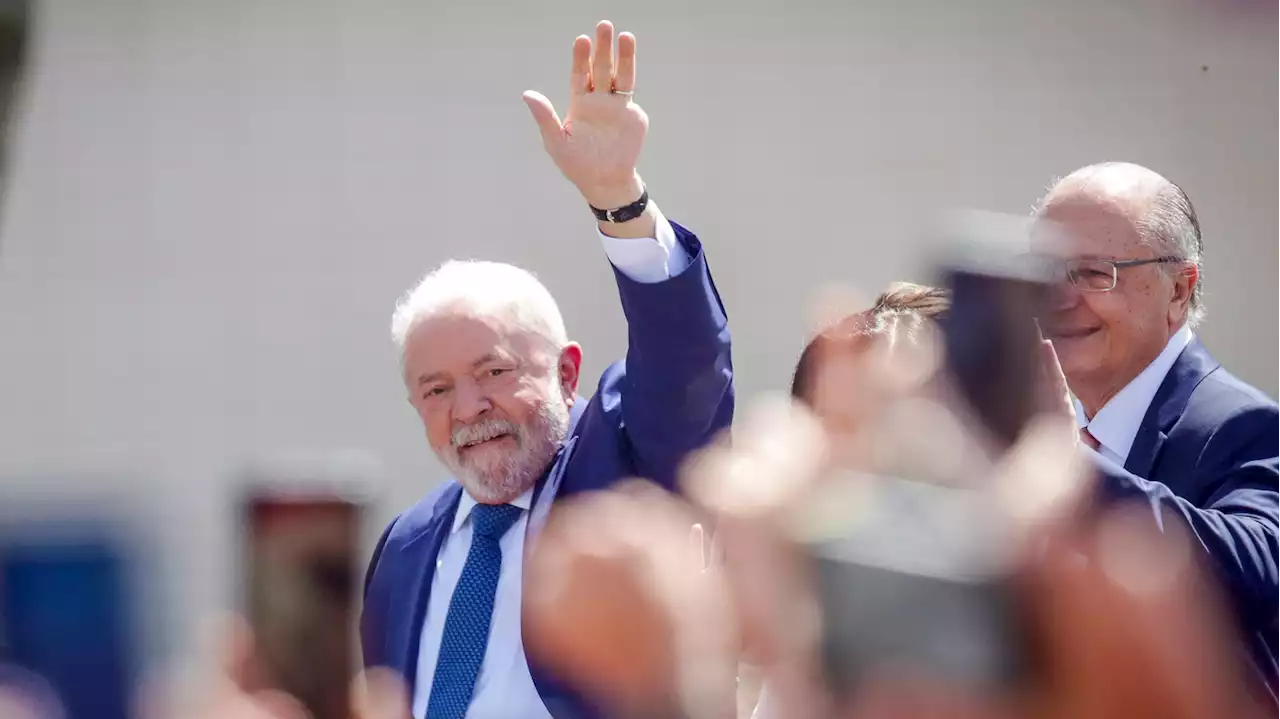 Leftist Lula da Silva is sworn in as president to lead a divided Brazil